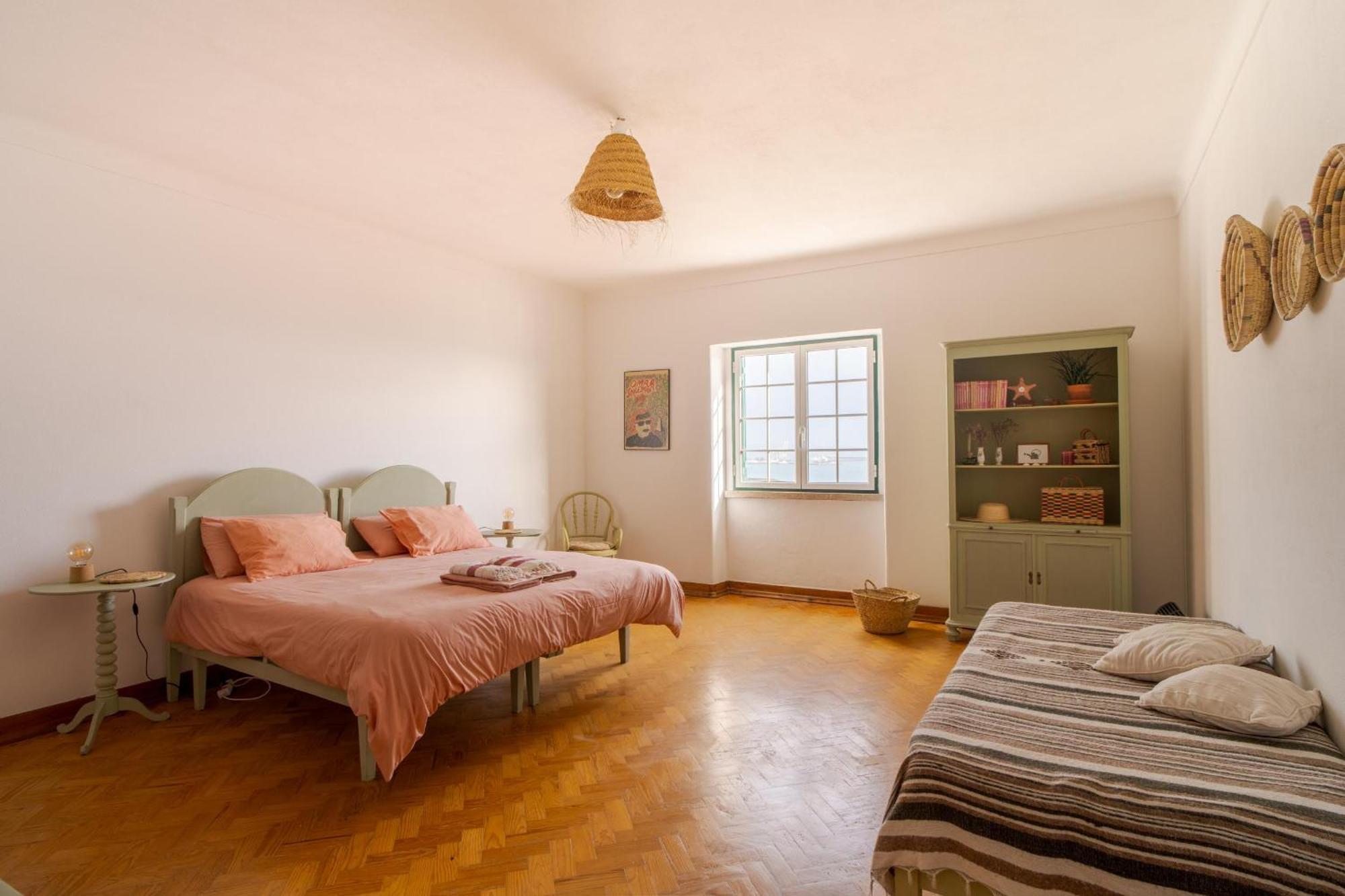 Manas Coliving Lägenhet Sines Exteriör bild